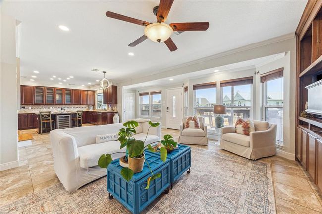 1339 Outrigger, House other with 3 bedrooms, 2 bathrooms and 1 parking in Tiki Island TX | Image 13
