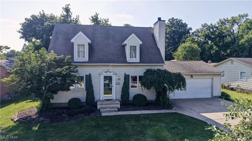 5807 Woodmoor Ave Nw, Canton, OH, 44718-1103 | Card Image