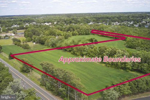 445 Hurffville Grenloch Rd, Sewell, NJ, 08080-3633 | Card Image