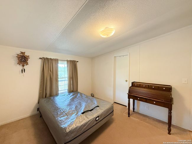 227 River Bluff Dr, House other with 5 bedrooms, 3 bathrooms and null parking in Lytle TX | Image 29