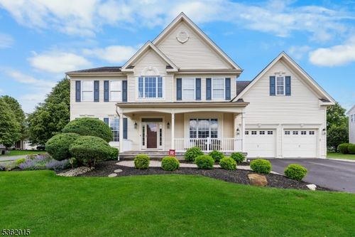 1 Cottonwood Ct, Clinton, NJ, 08809-2052 | Card Image