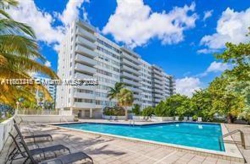 i-7545 E Treasure Dr, North Bay Village, FL, 33141-4349 | Card Image