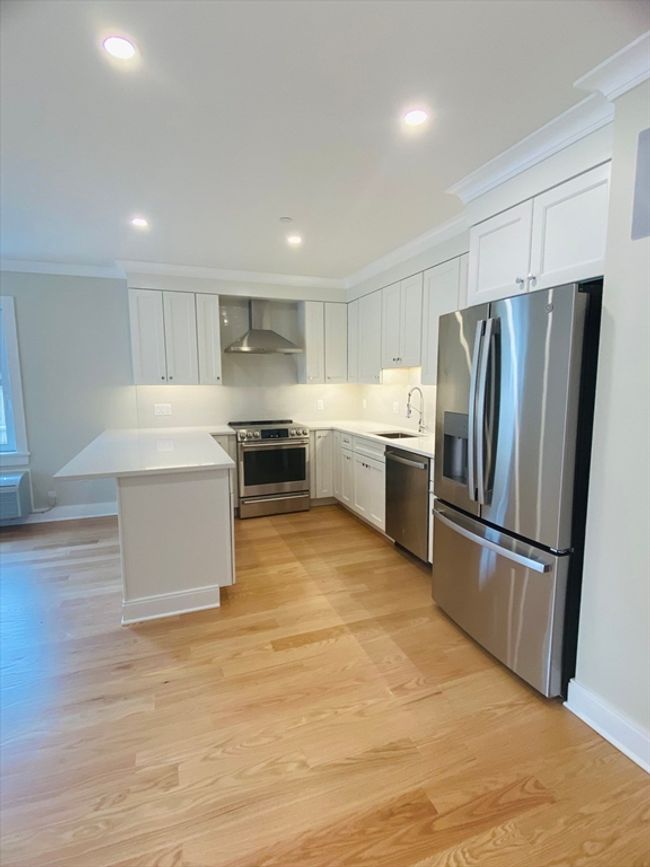 1 - 15 Yuill Cir, Condo with 2 bedrooms, 2 bathrooms and 1 parking in Boston MA | Image 5