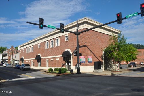 201 S Main Ave, Erwin, TN, 37650-1141 | Card Image