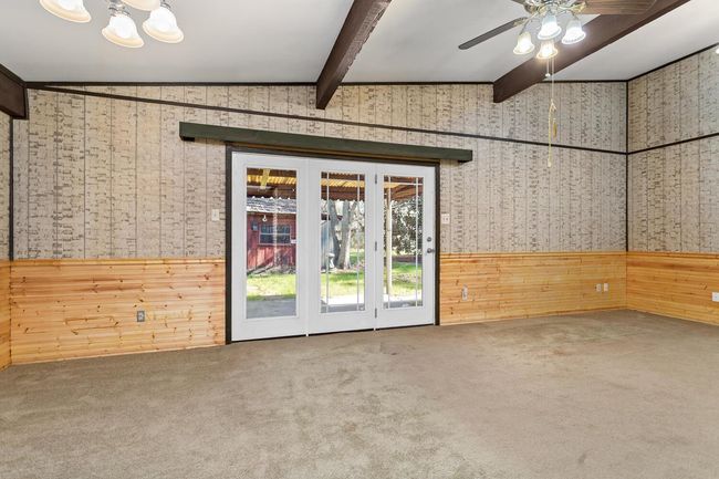 715 Highway 326 S, House other with 3 bedrooms, 2 bathrooms and null parking in Sour Lake TX | Image 7