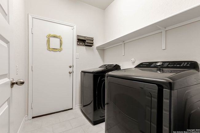 525 Amber Crk, House other with 3 bedrooms, 2 bathrooms and null parking in Cibolo TX | Image 28