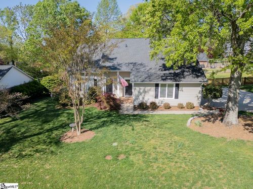 105 Berrywood Ct, Greer, SC, 29650-3300 | Card Image