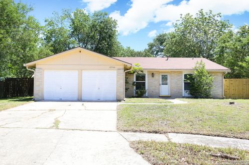 12946 Parton Ln, San Antonio, TX, 78233-5133 | Card Image