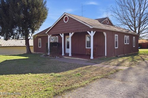 1211 Foch St, Maryville, TN, 37801-2133 | Card Image