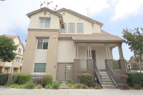 1067 Green St, Union City, CA, 94587-5499 | Card Image