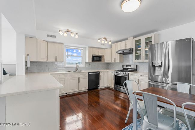 B - 129 Franklin Ave, Home with 3 bedrooms, 3 bathrooms and null parking in Seaside Heights NJ | Image 4