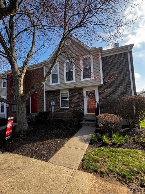 965 Woodlyn Dr N, Anderson Twp, OH, 45230-4424 | Card Image