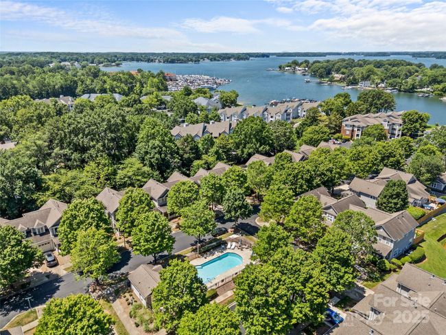 7845 Village Harbor Dr, Condo with 2 bedrooms, 2 bathrooms and null parking in Cornelius NC | Image 37