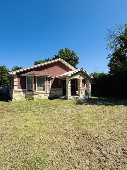 602 Poindexter Ave, Cleburne, TX, 76033-4430 | Card Image