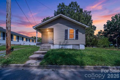 439 Richardson St, Albemarle, NC, 28001-5925 | Card Image