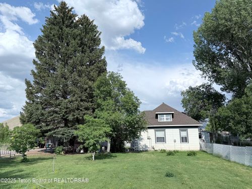 501 Sage St, Cokeville, WY, 83114-5024 | Card Image