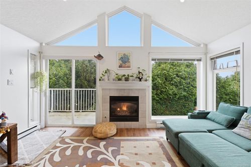 9-571 Bradley St, Nanaimo, BC, V9S1B9 | Card Image