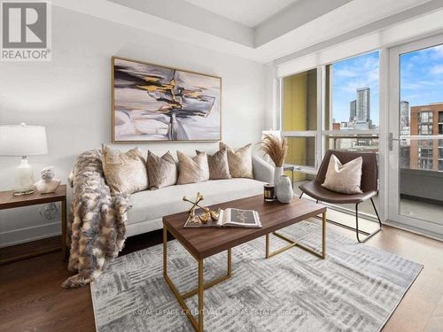 813-38 Cameron Street, Toronto (Kensington-Chinatown), ON, M6T0C3 | Card Image