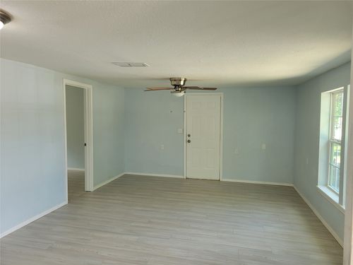 2213 Yale St, Fort Worth, TX, 76114-1845 | Card Image