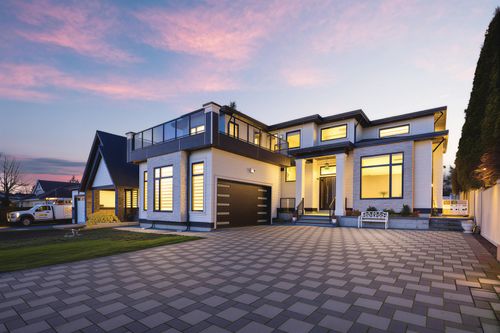 17875 59a Ave, Surrey, BC, V3S1R2 | Card Image