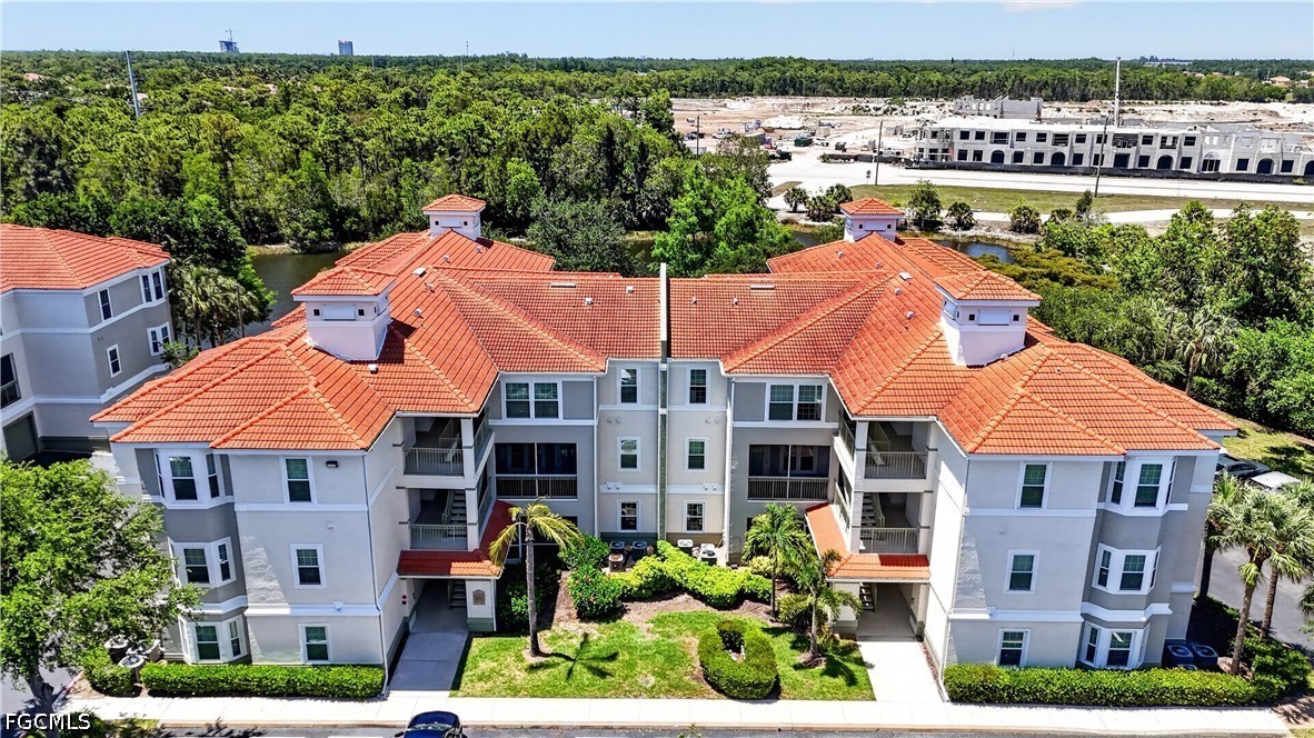 Residential in Estero 2