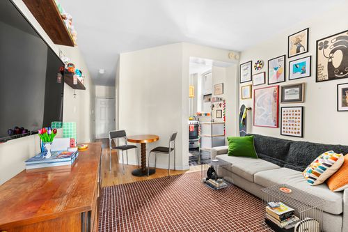 2c-123 Guernsey St, Brooklyn, NY, 11222-2860 | Card Image
