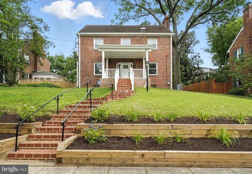 1821 Shepherd St Ne, WASHINGTON, DC, 20018-3227 | Card Image