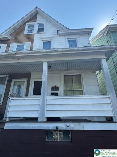 421 N Elizabeth St, Tamaqua, PA, 18252-1525 | Card Image