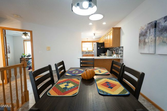 1720 N 26 Th St, Condo with 3 bedrooms, 2 bathrooms and null parking in Bismarck ND | Image 32