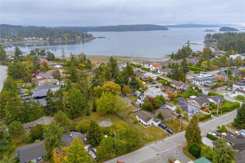 2365 Lovell Ave, Sidney, BC, V8L2J5 | Card Image