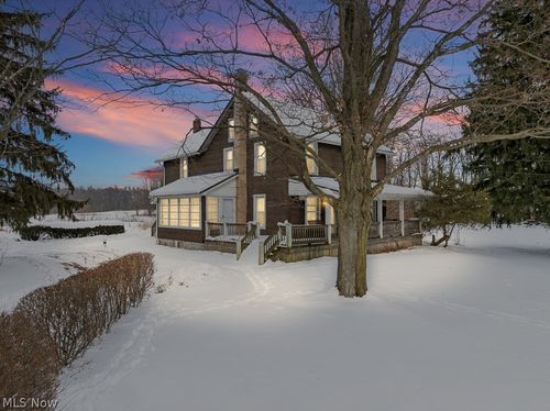 18262 Pine Lake Rd, Beloit, OH, 44609-9258 | Card Image