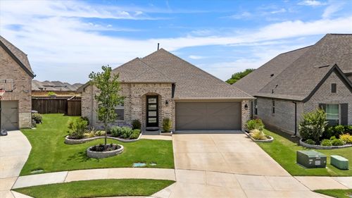 3817 Stonewood Dr, Little Elm, TX, 75068-1767 | Card Image