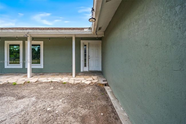 15696 Ferris Pl, House other with 5 bedrooms, 3 bathrooms and null parking in LOXAHATCHEE FL | Image 5