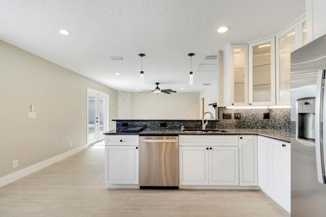 222 Las Palmas St, House other with 4 bedrooms, 3 bathrooms and null parking in Royal Palm Beach FL | Image 7