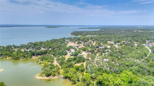 551 Horseshoe Trl, Oak Point, TX, 75068 | Card Image