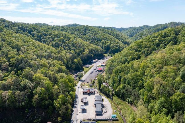 3256 Blacklog Rd, Home with 0 bedrooms, 2 bathrooms and null parking in Inez KY | Image 6