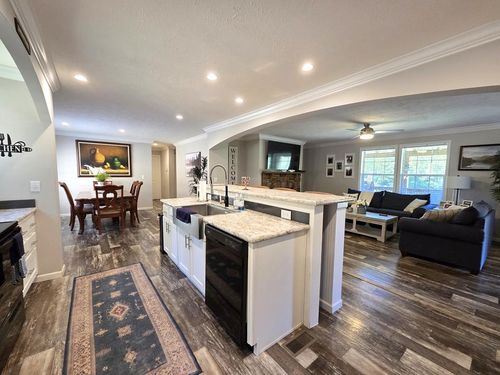 5537 Lovern Rd, Princeton, WV, 24739-2214 | Card Image