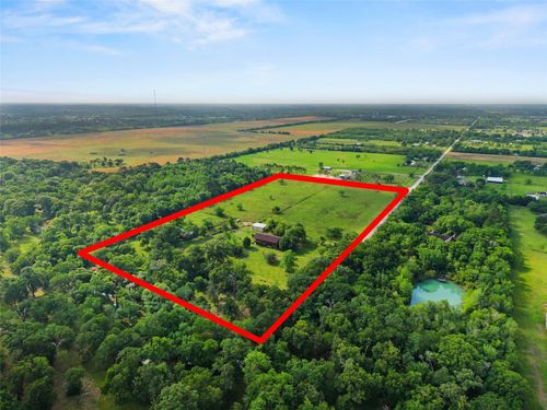 1501 Jack Beaver Rd, Santa Fe, TX, 77517-2623 | Card Image