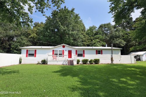 782 Possum Holler Rd, Eagle Springs, NC, 27242-8183 | Card Image
