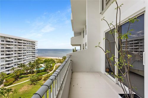 902-199 Ocean Lane Dr, Key Biscayne, FL, 33149-1400 | Card Image