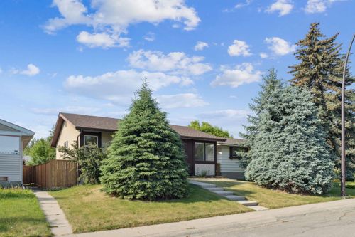 264 Huntington Close Ne, Calgary, AB, T2K5B3 | Card Image