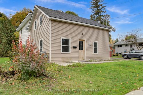 1-148 Thomas St W, Napanee, ON, K7R2H3 | Card Image