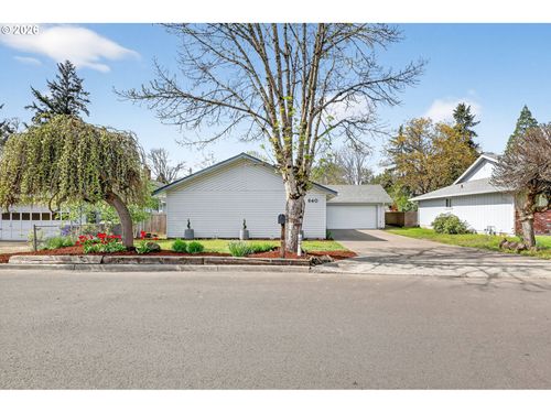 640 Stonehill Dr, Gladstone, OR, 97027-1676 | Card Image