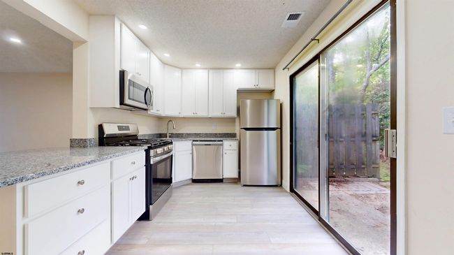 214 - 214 Mattix Run, Condo with 2 bedrooms, 2 bathrooms and null parking in Galloway NJ | Image 4