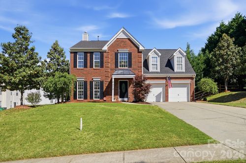 9213 Chastain Walk Dr, Charlotte, NC, 28216-5613 | Card Image