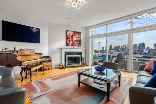 11-11 Pier 7, Boston, MA, 02129-4225 | Card Image