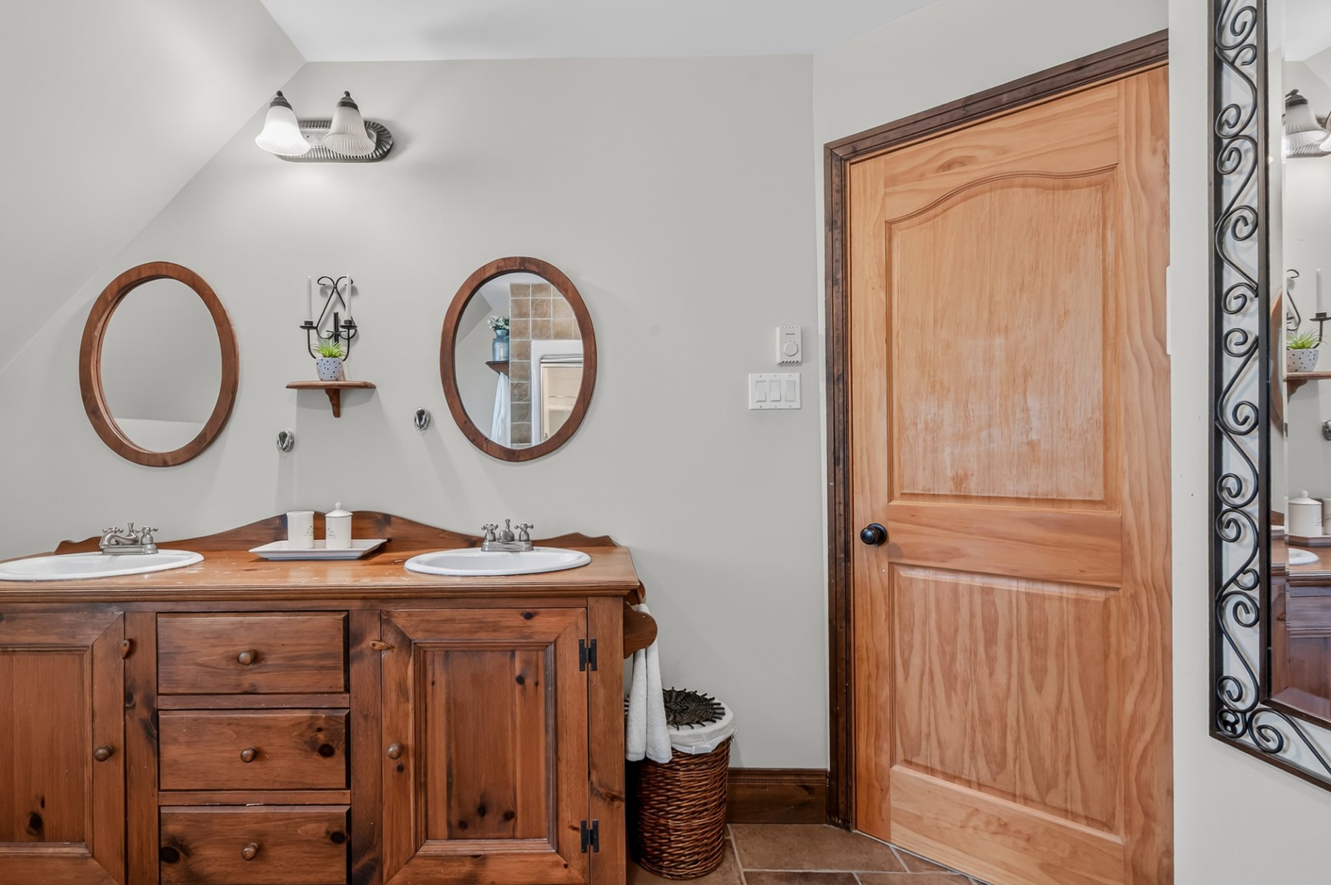 Residential in Saint-Gabriel-de-Valcartier 3