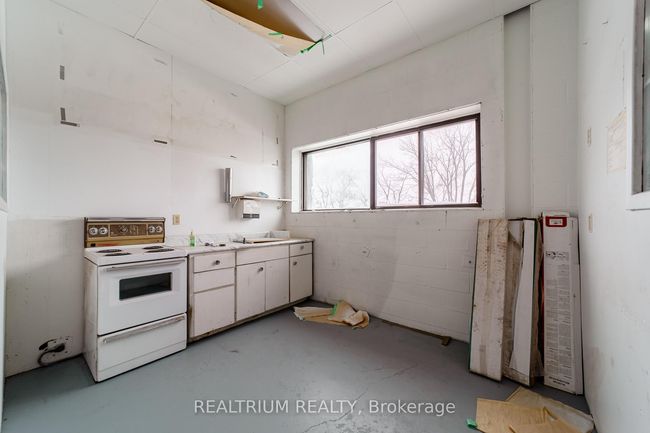 44 Bridge St, Home with 0 bedrooms, 0 bathrooms and null parking in Bradford ON | Image 12