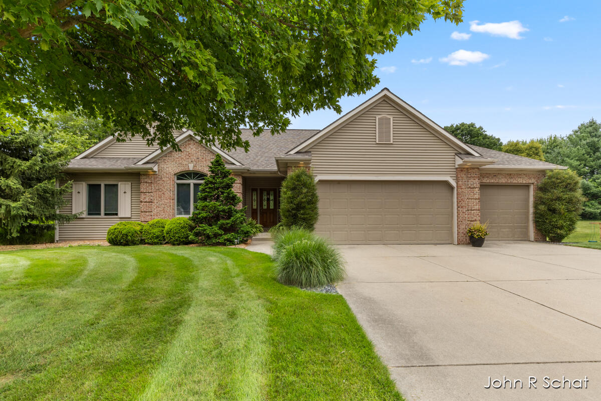 Wynestone Ct, Hudsonville, MI 49426