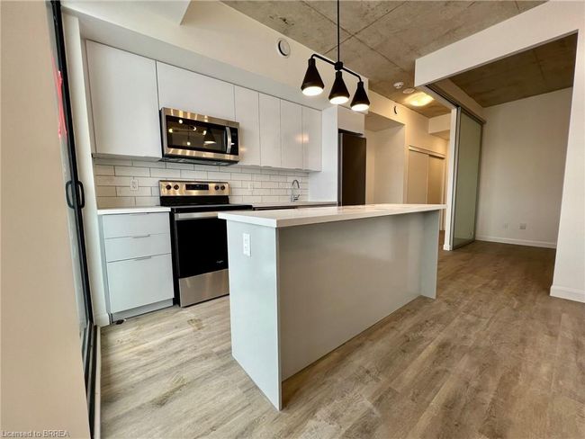 204 - 7 Erie Ave, House attached with 1 bedrooms, 1 bathrooms and 1 parking in Brantford ON | Image 14